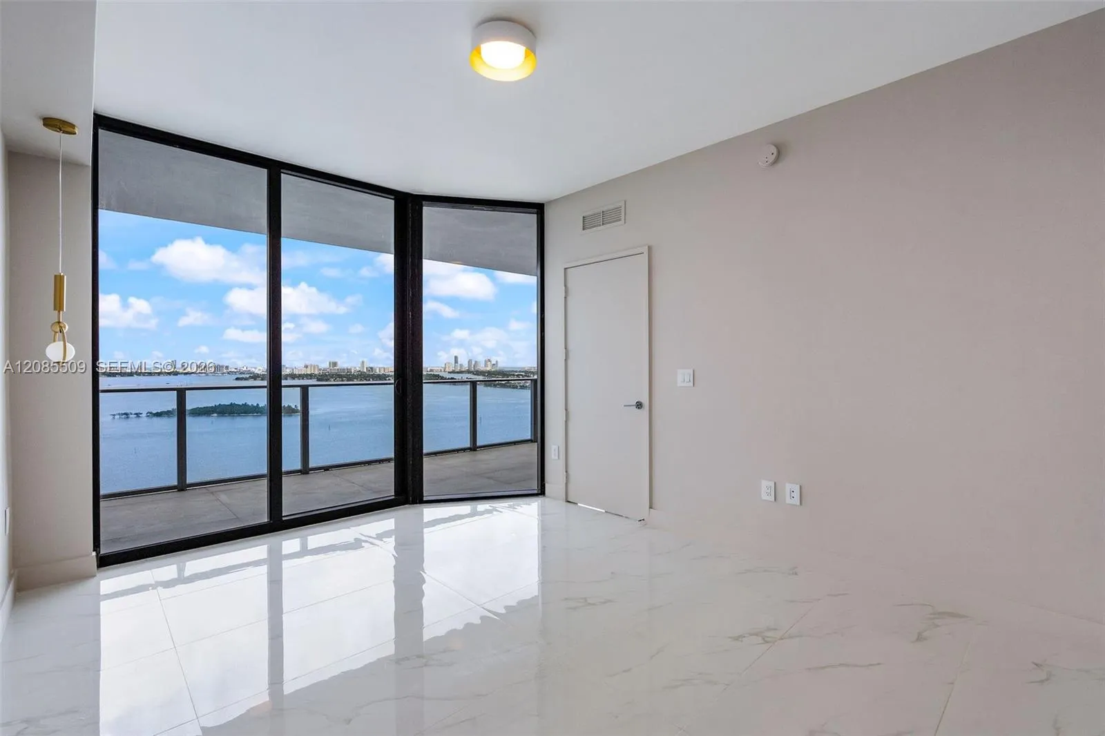 700 NE 24th Street #2206