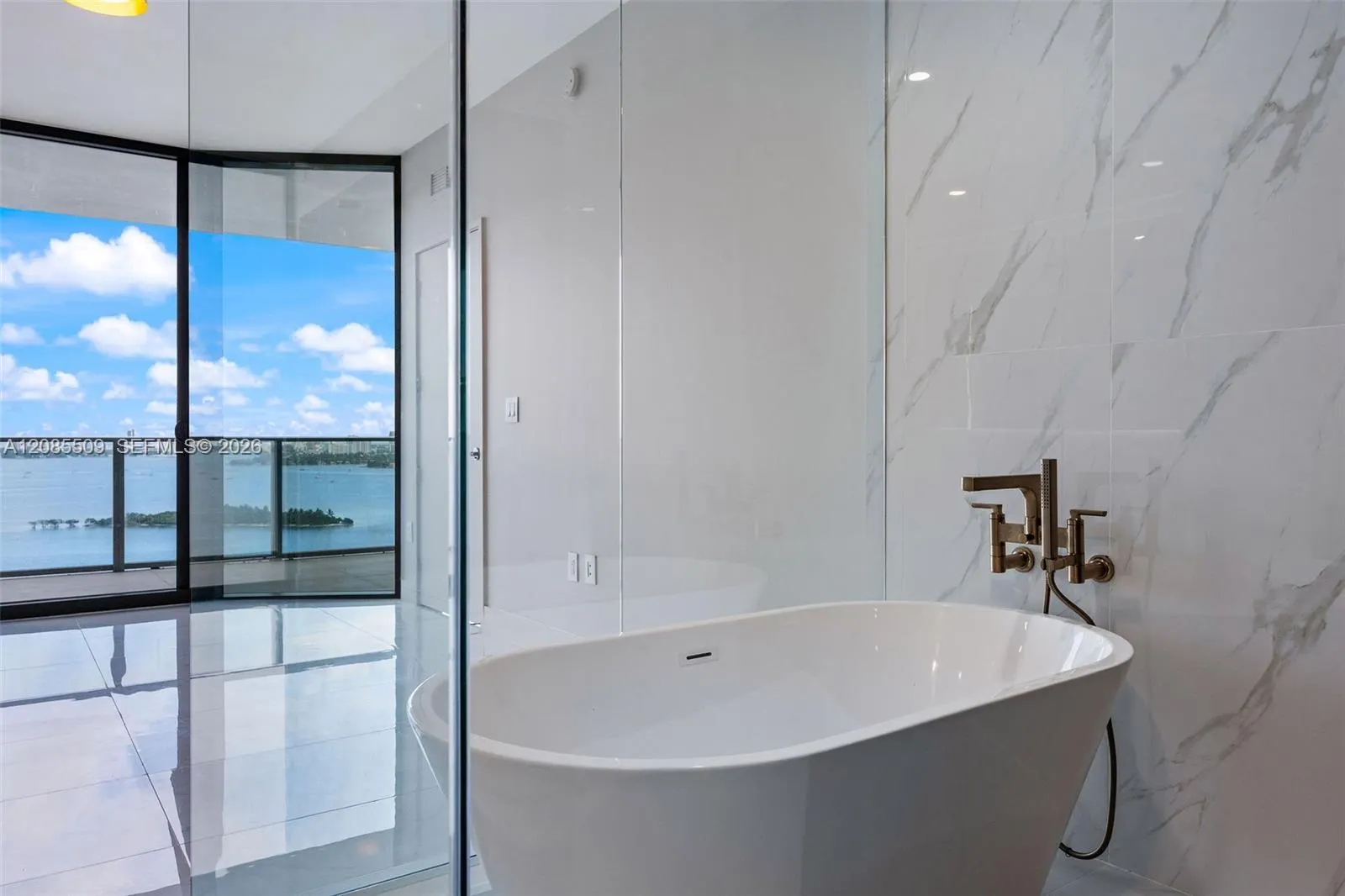 700 NE 24th Street #2206