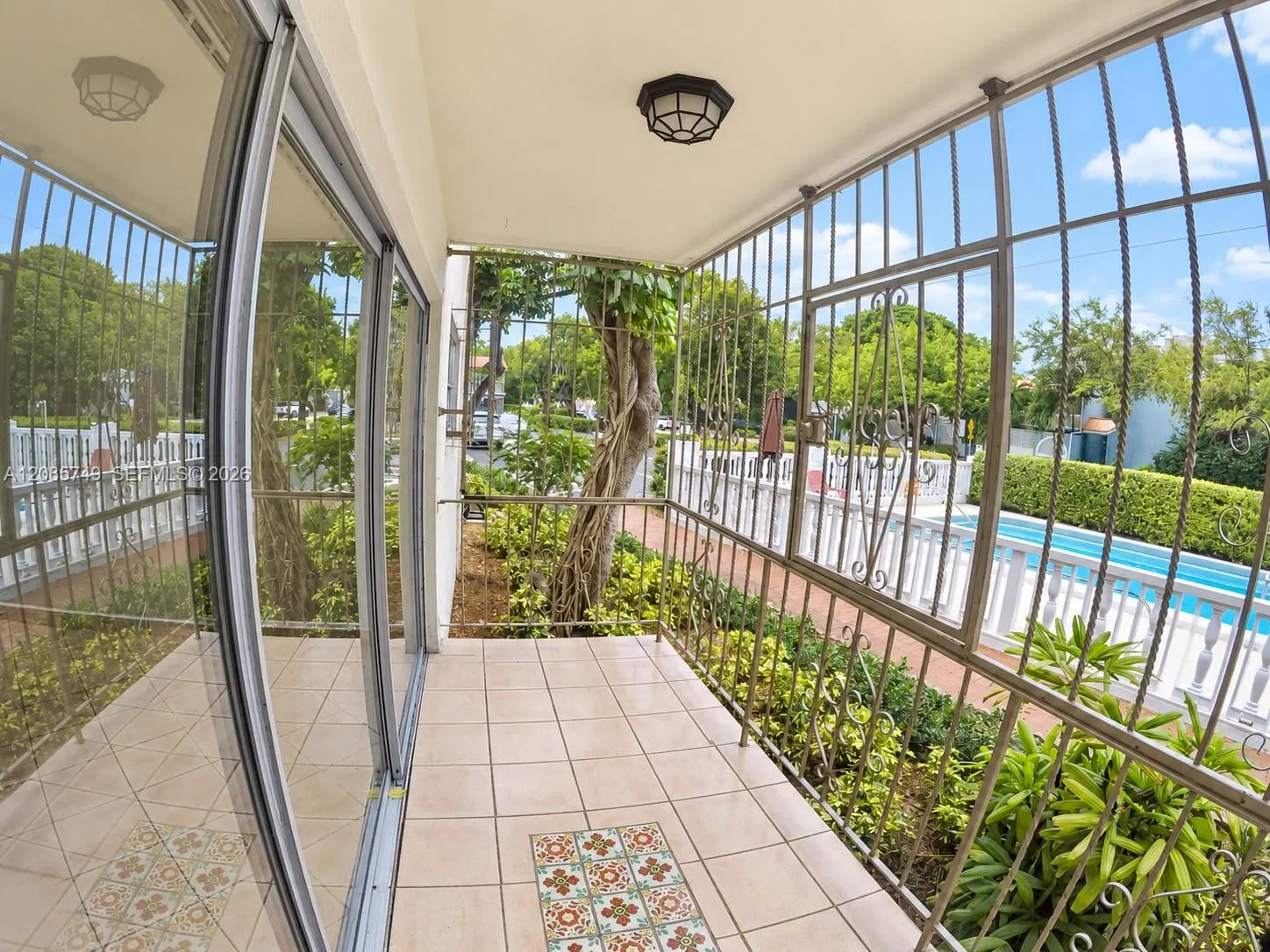 520 NE 38th Street #11
