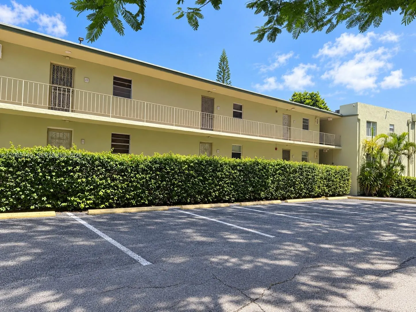 520 NE 38th Street #11