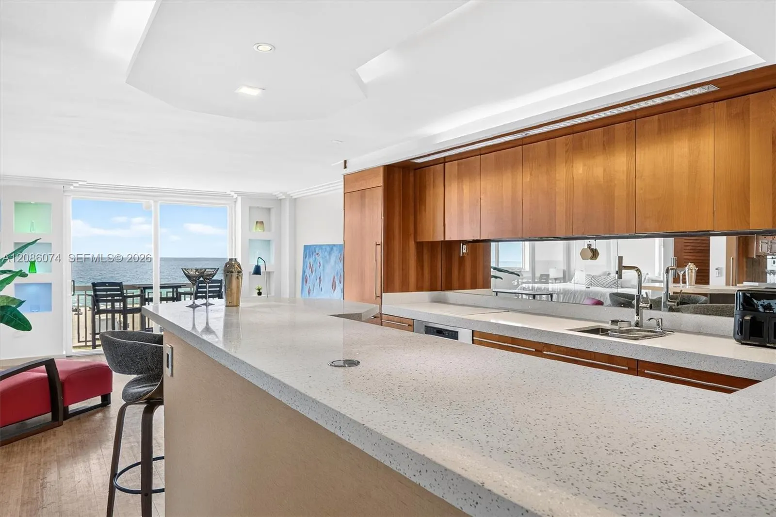 401 Ocean Drive #518