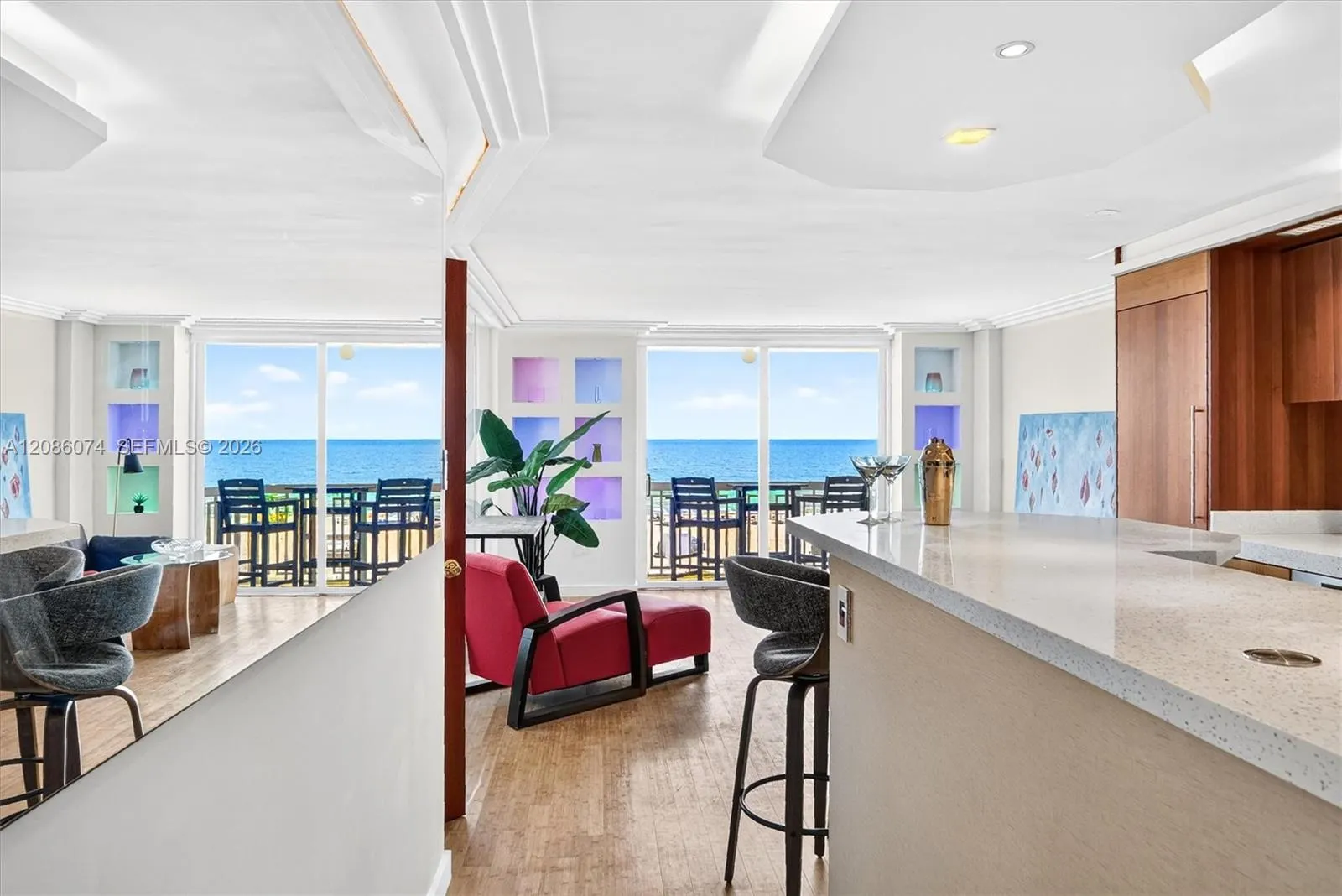 401 Ocean Drive #518