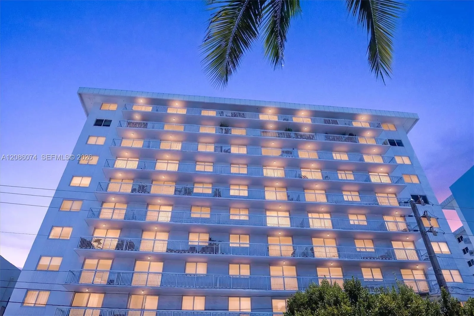 401 Ocean Drive #518