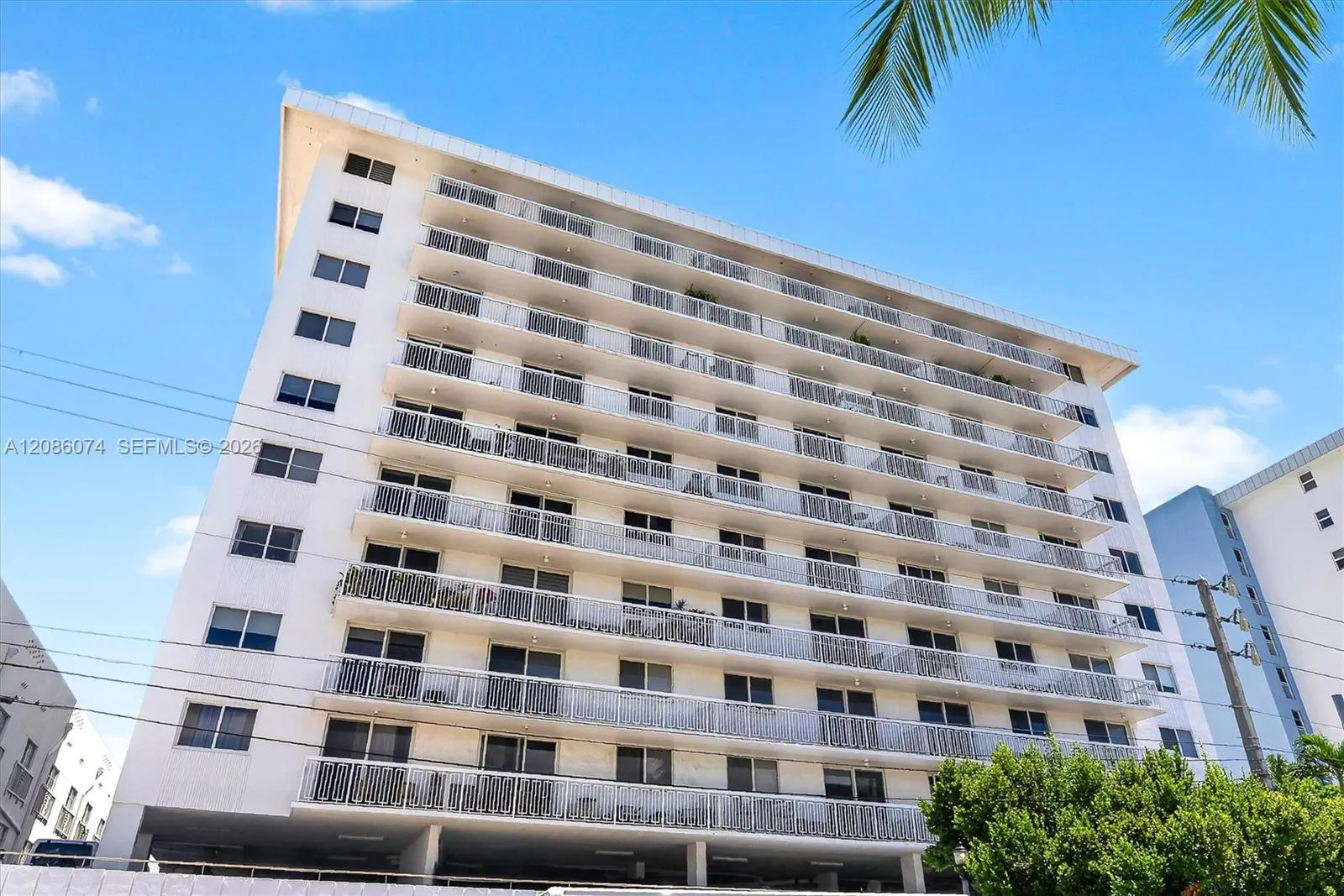 401 Ocean Drive #518