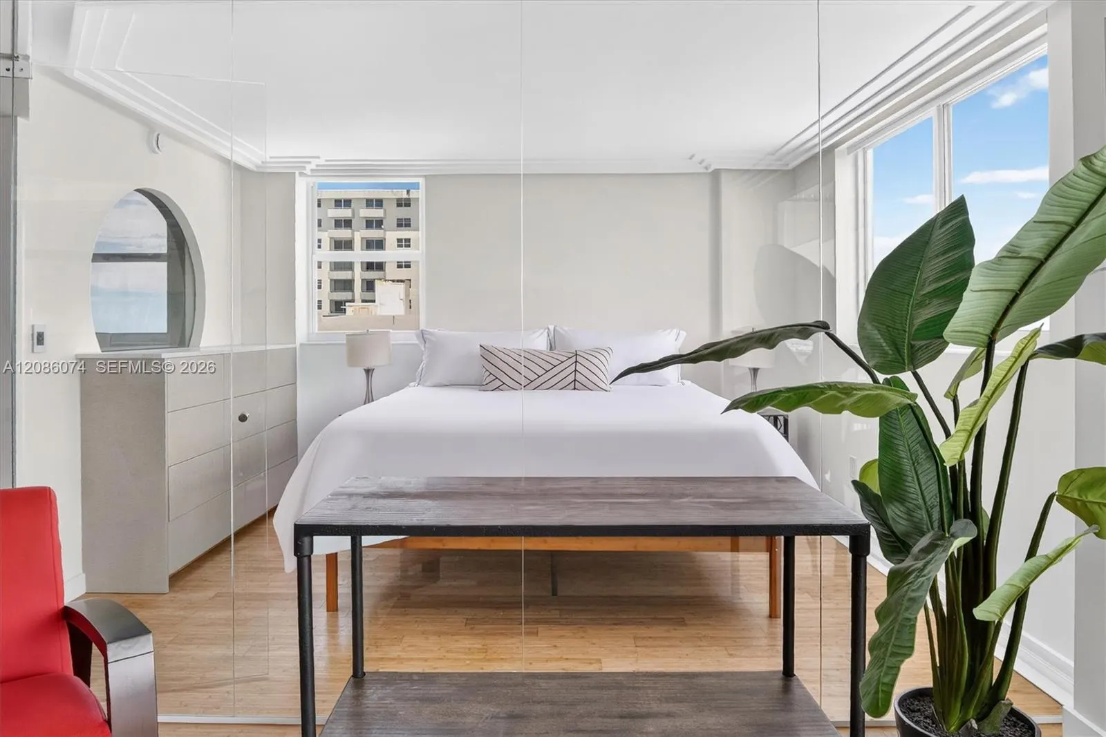 401 Ocean Drive #518