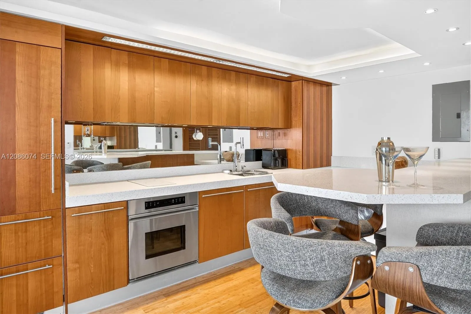401 Ocean Drive #518