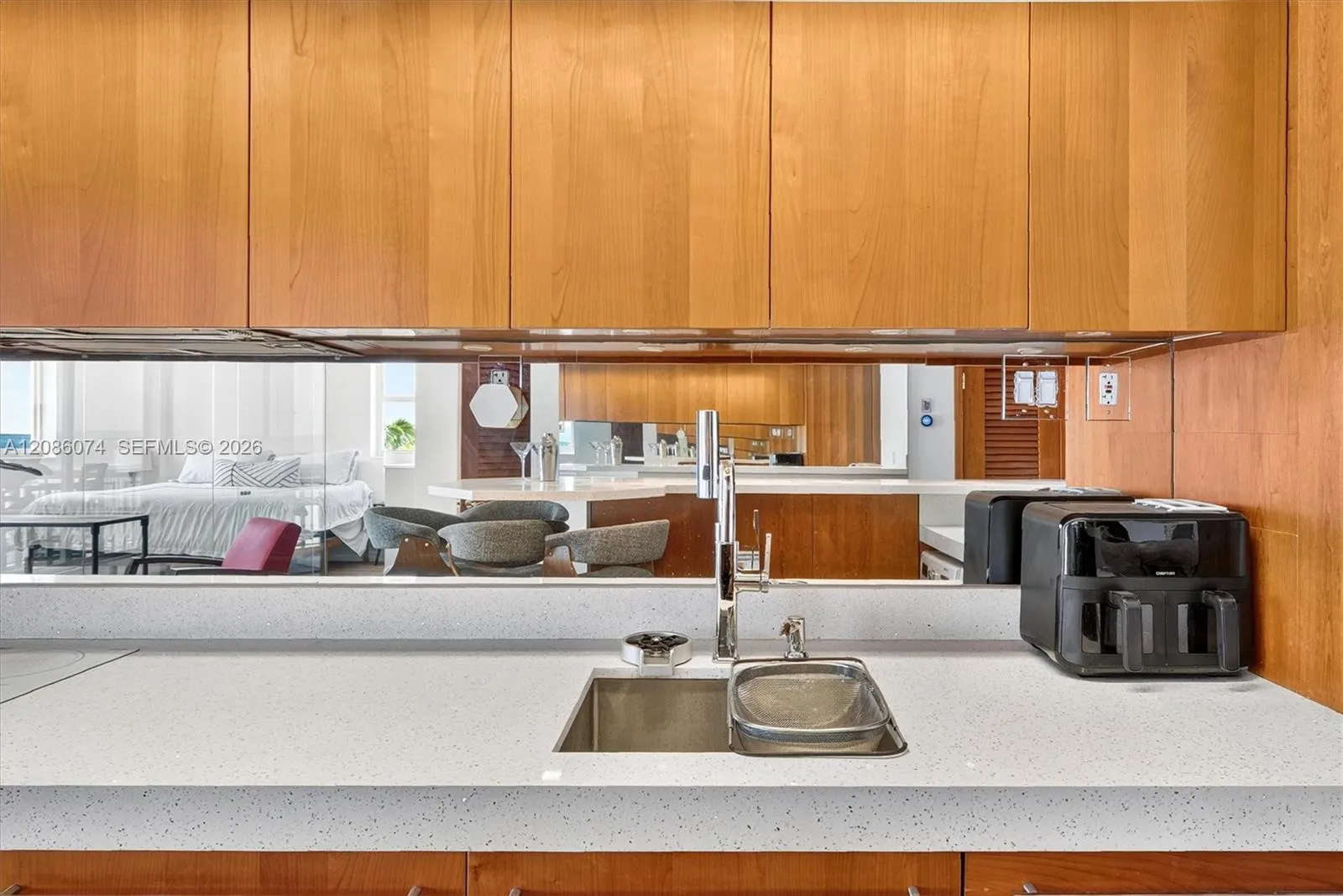 401 Ocean Drive #518