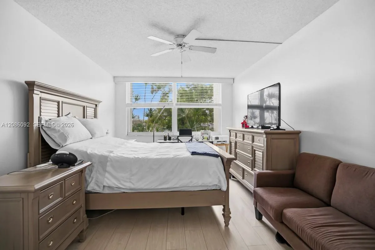 6870 Royal Palm Boulevard #209M