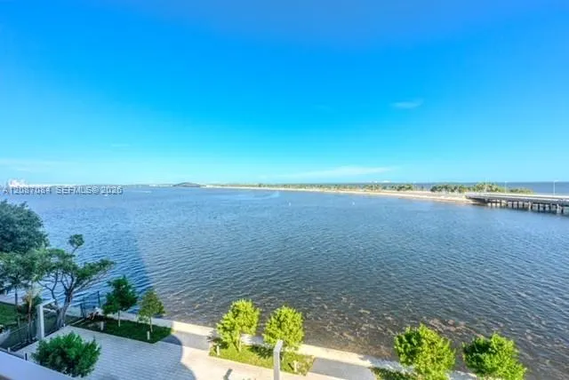 175 SE 25th Road #1002