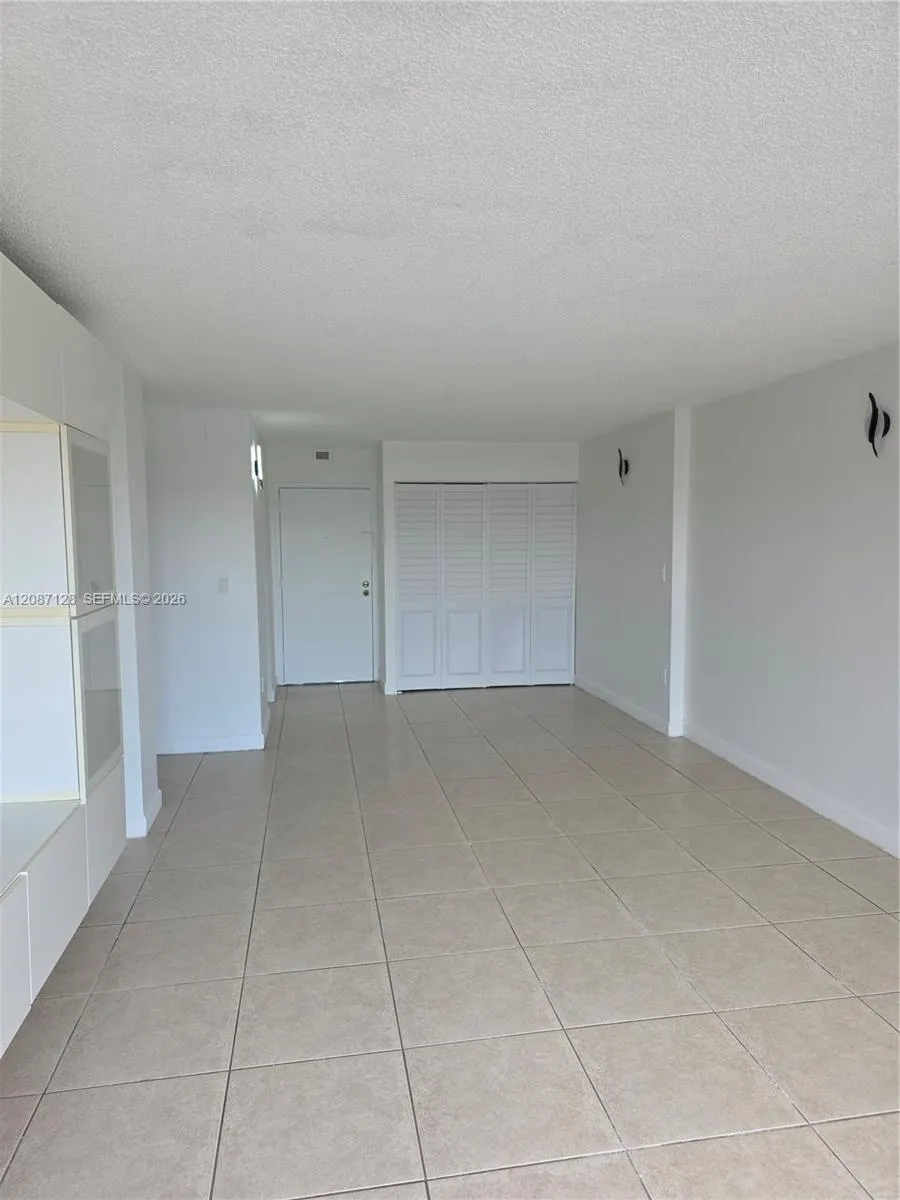 9310 Fontainebleau Boulevard #606