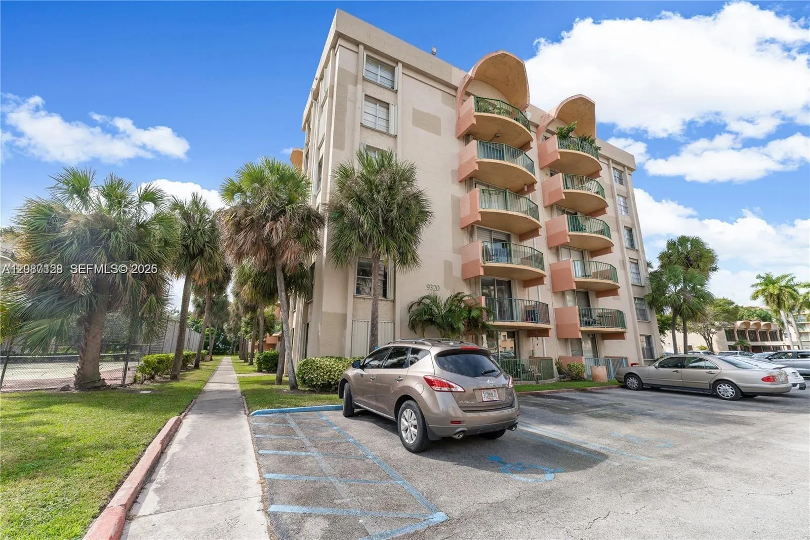 9310 Fontainebleau Boulevard #606