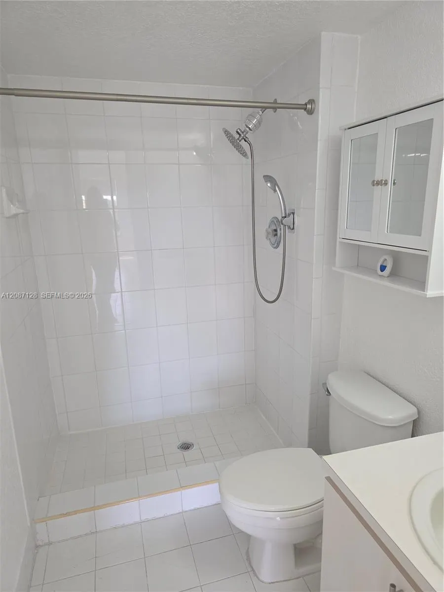 9310 Fontainebleau Boulevard #606