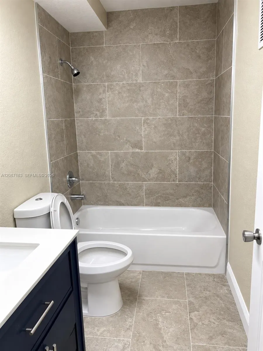 400 NW 65th Avenue #120