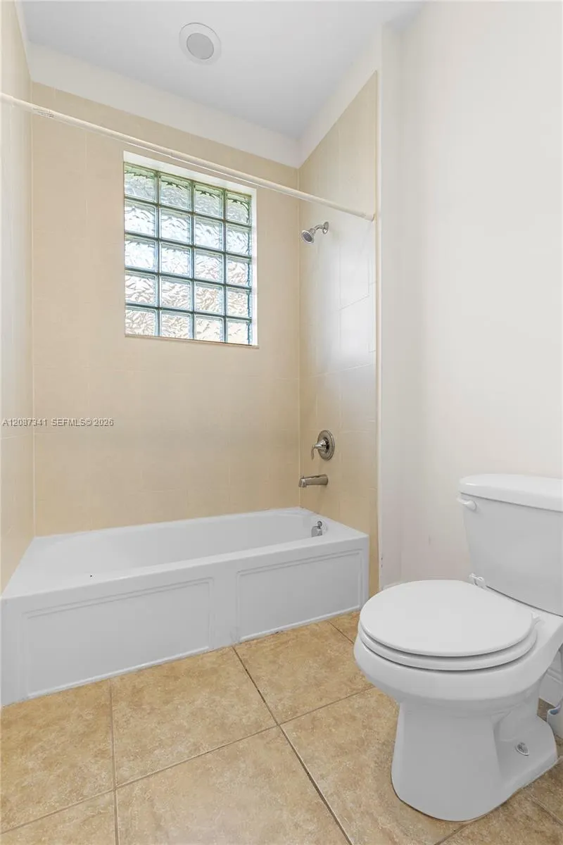 11925 NW 82nd Street