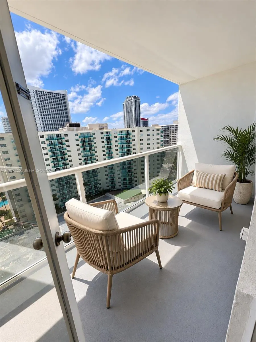 3725 S Ocean Drive #1606