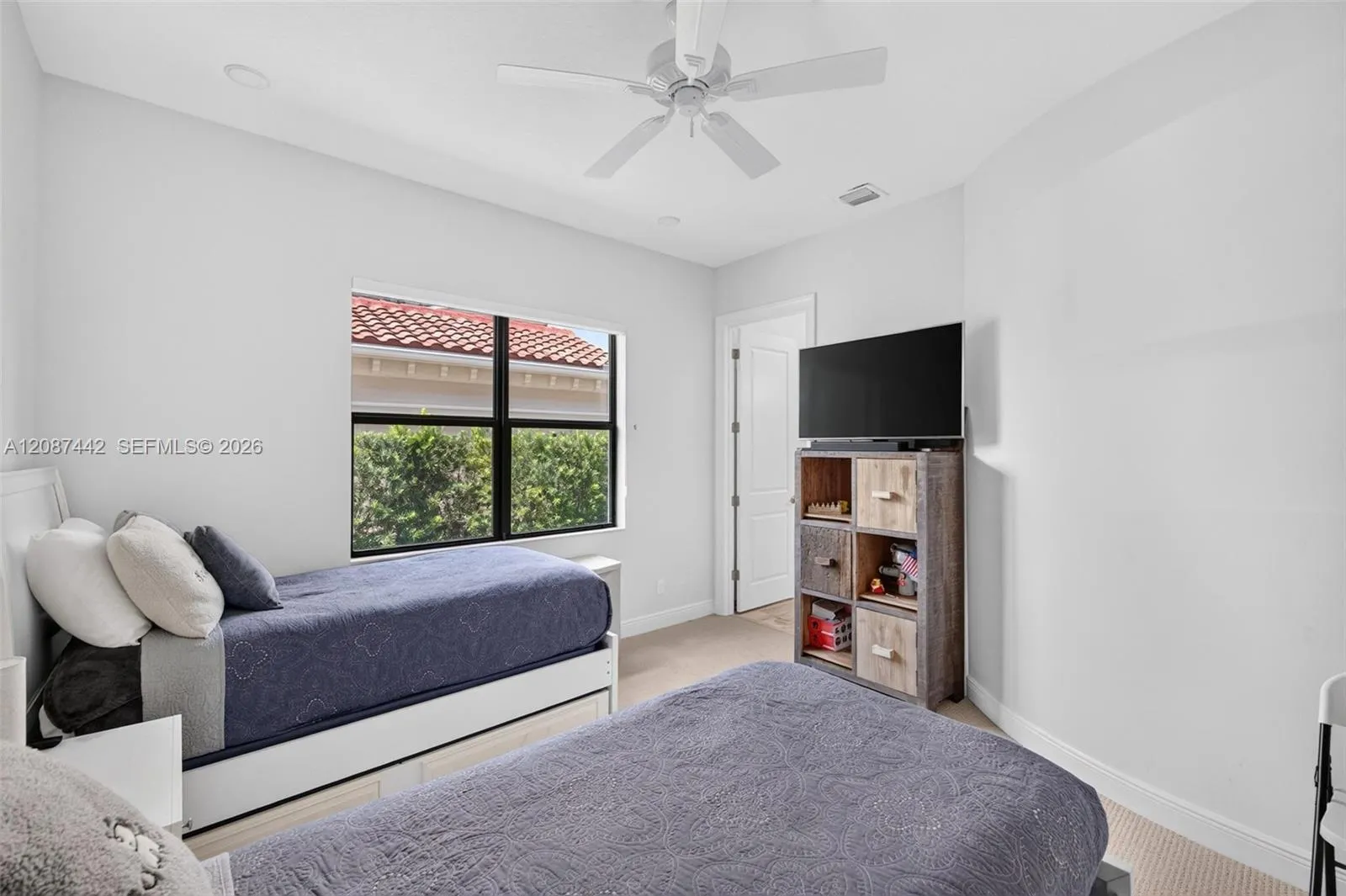 10283 Sweet Bay Manor