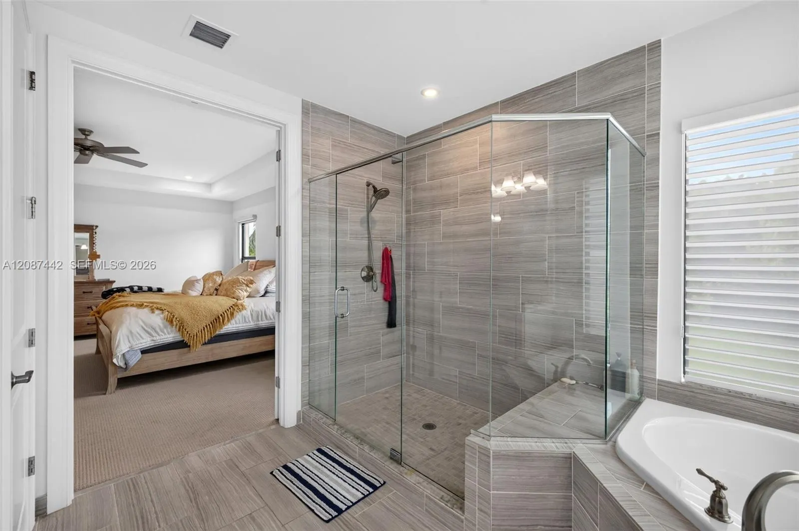 10283 Sweet Bay Manor