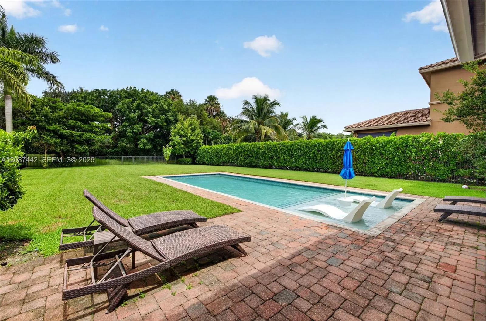 10283 Sweet Bay Manor