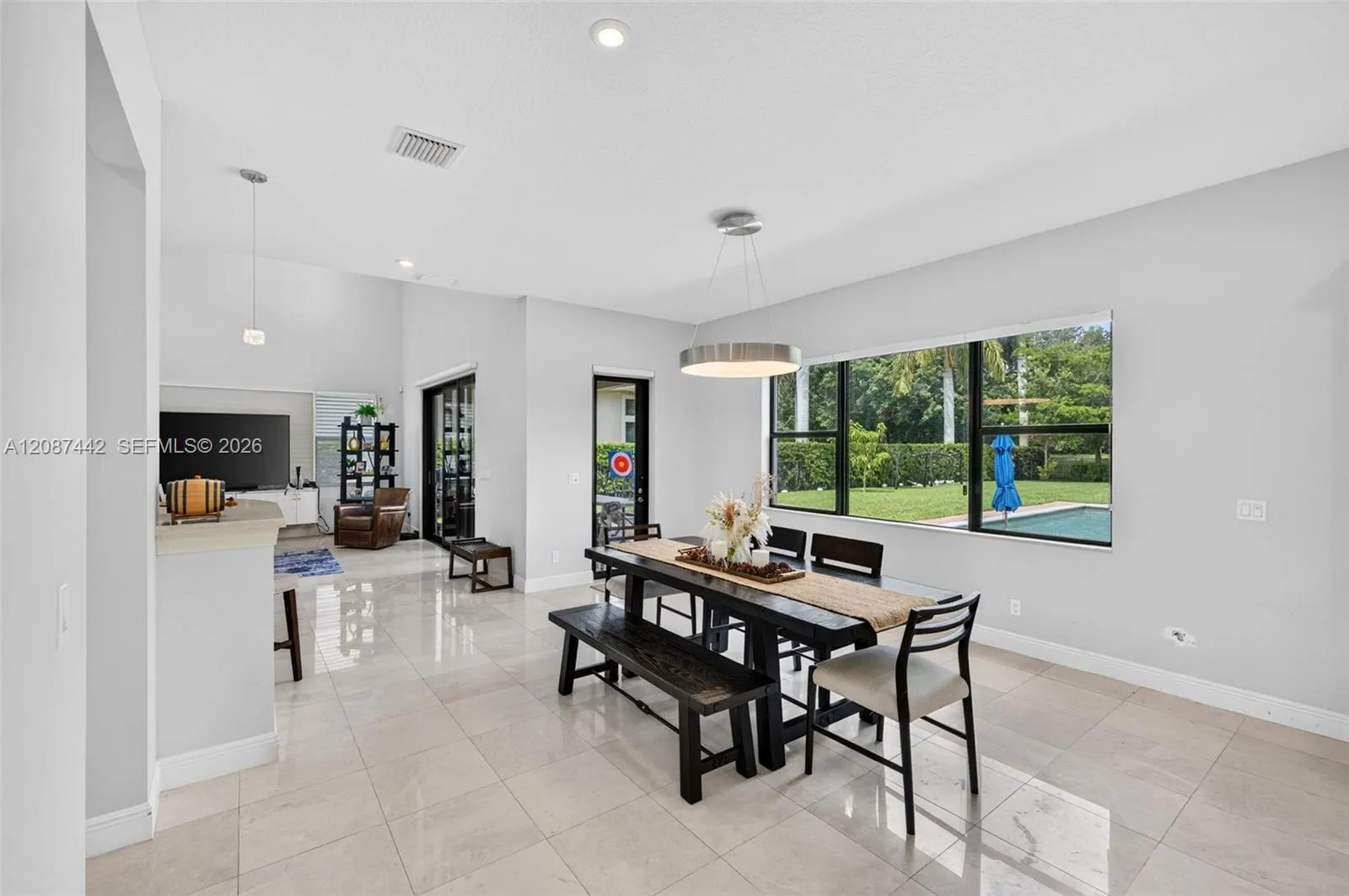 10283 Sweet Bay Manor