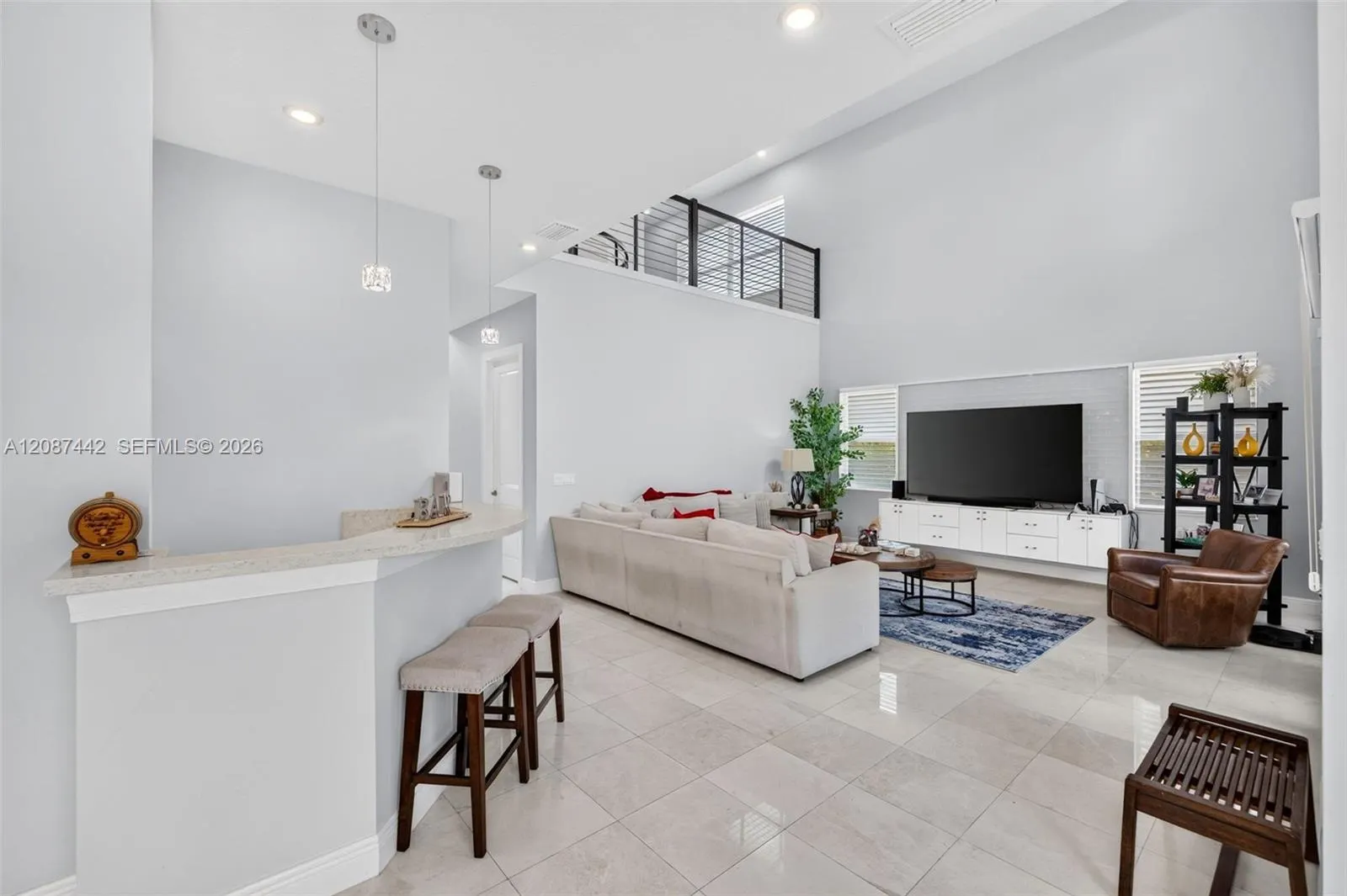 10283 Sweet Bay Manor