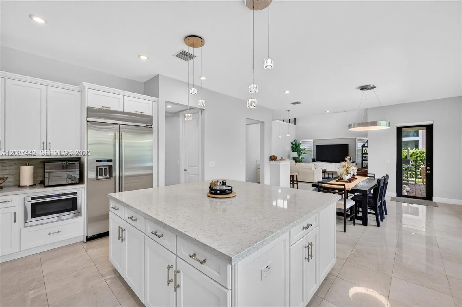 10283 Sweet Bay Manor