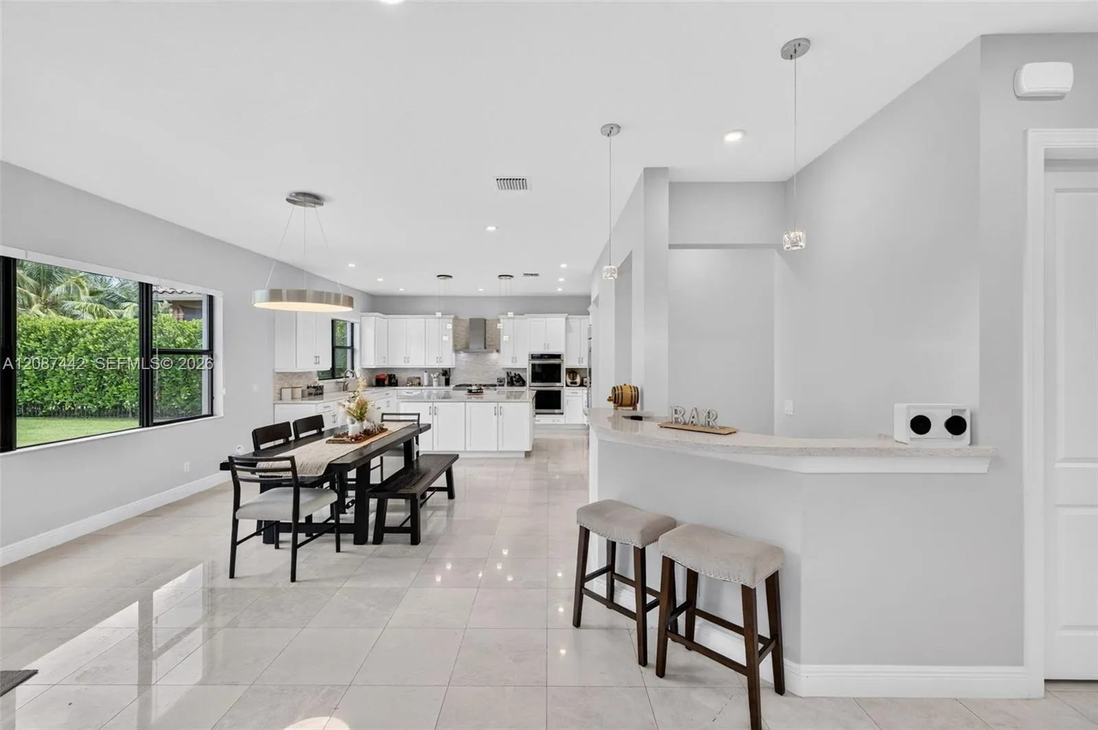 10283 Sweet Bay Manor