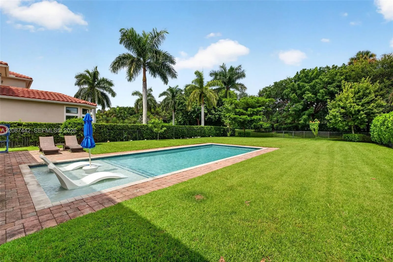 10283 Sweet Bay Manor