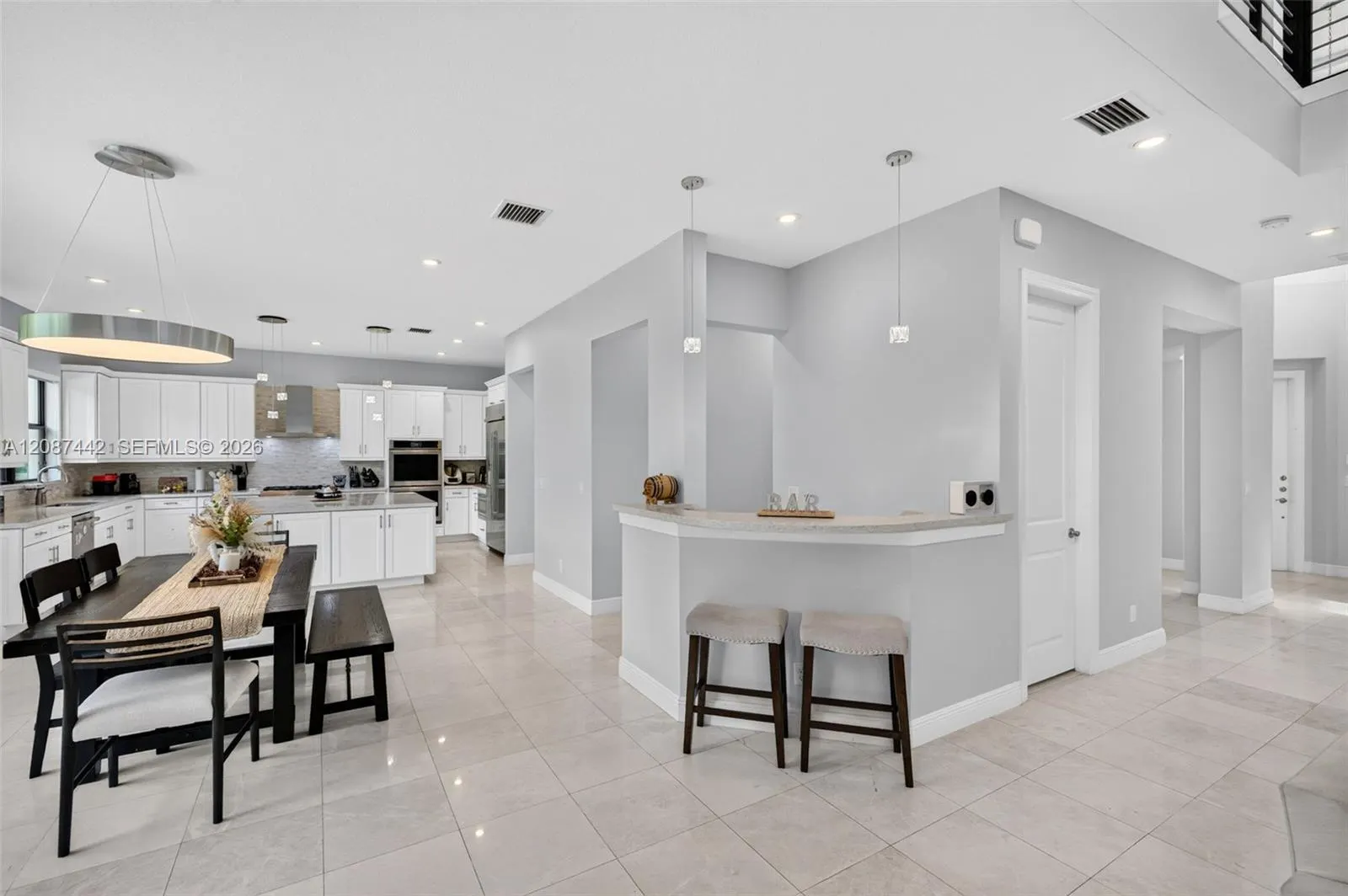 10283 Sweet Bay Manor
