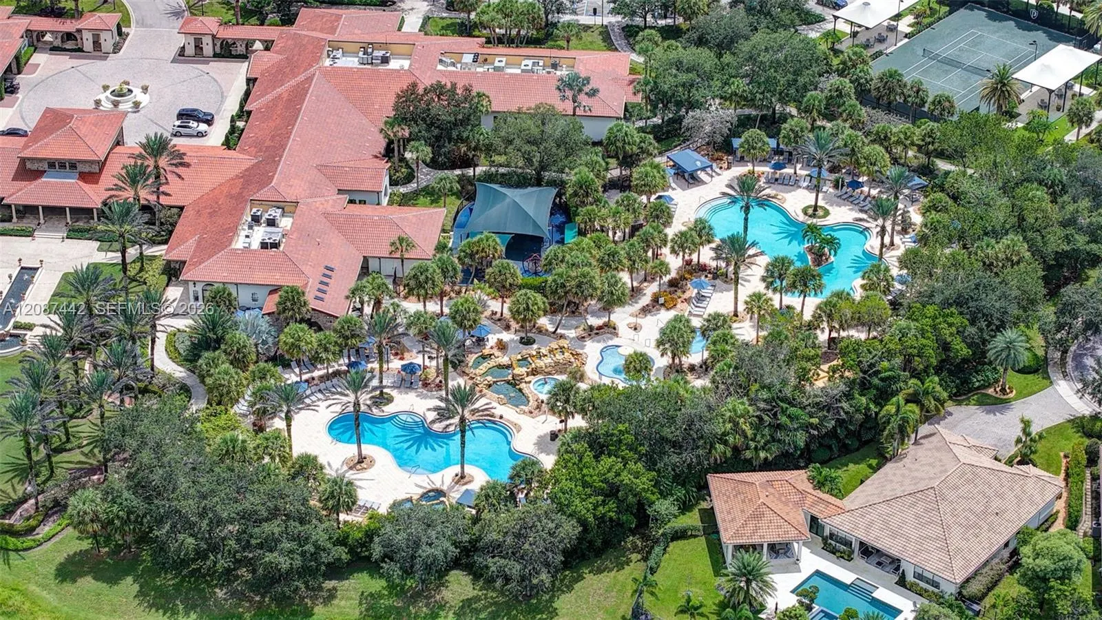 10283 Sweet Bay Manor
