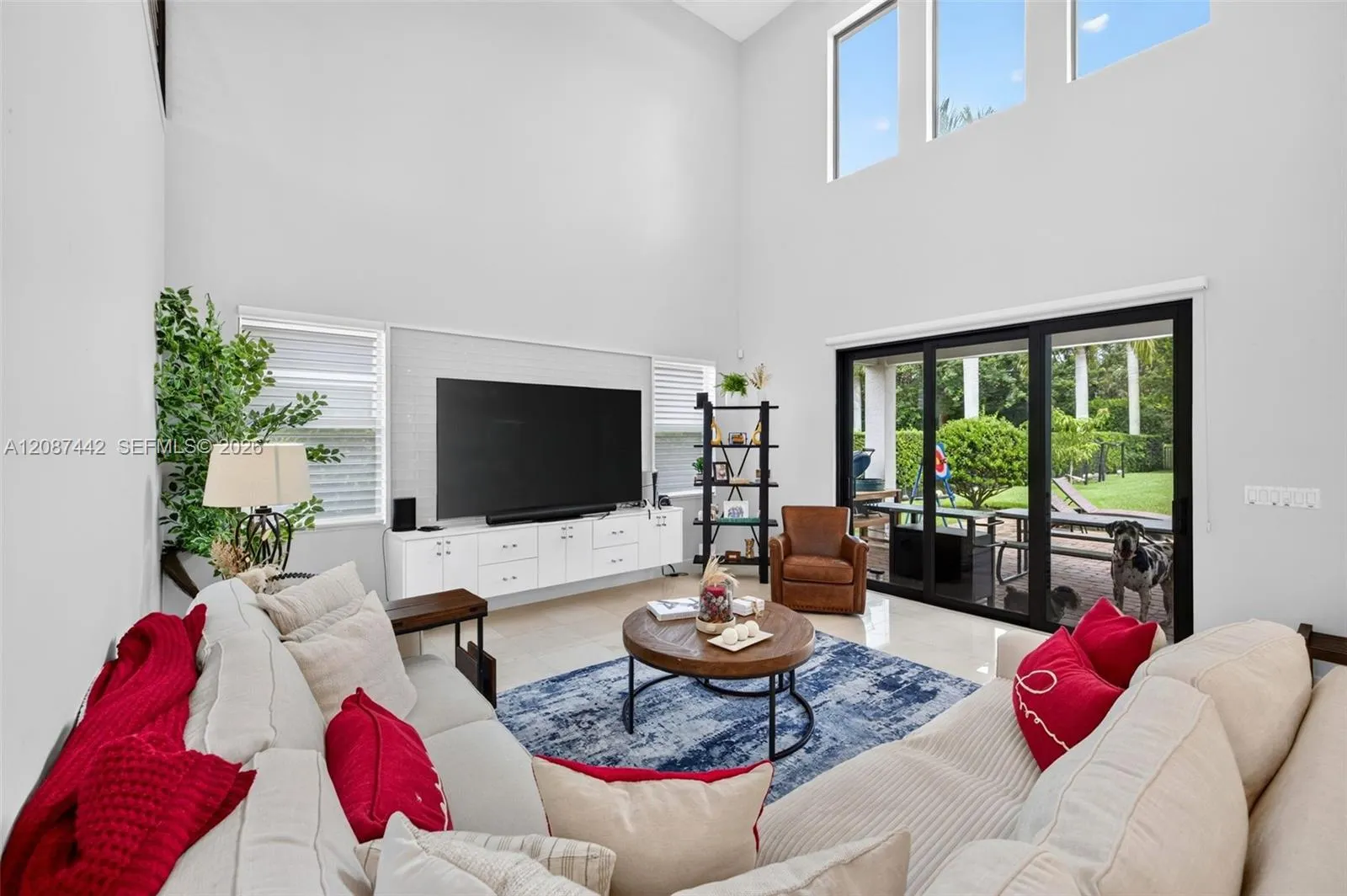 10283 Sweet Bay Manor