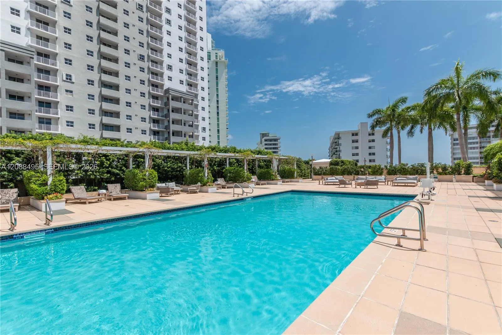 1425 Brickell Avenue #45D
