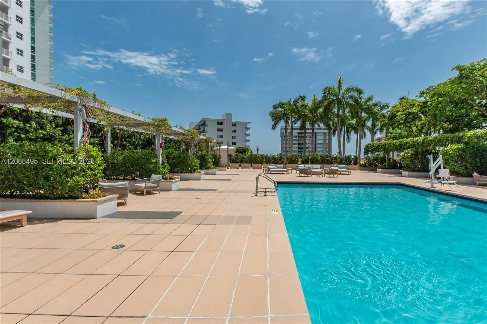 1425 Brickell Avenue #45D
