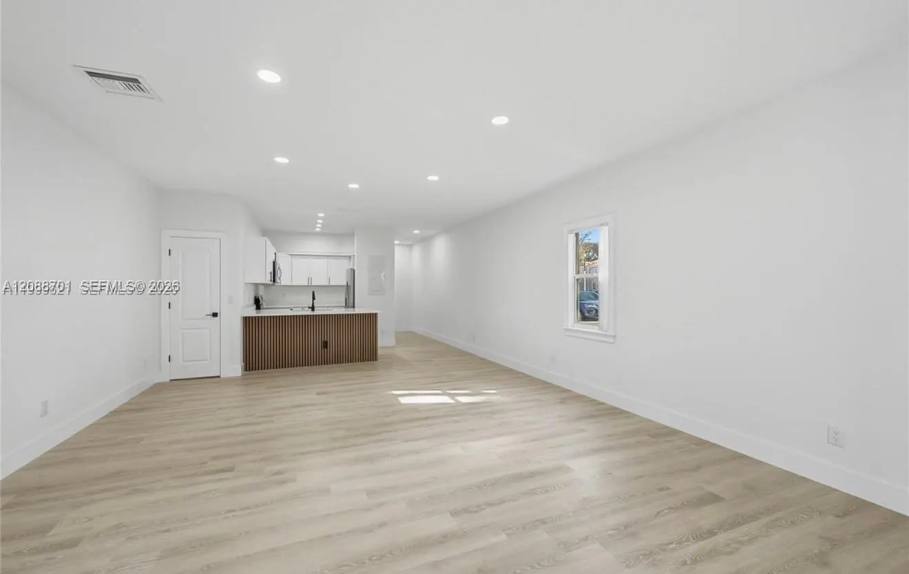 5703 NW 48th Avenue #48