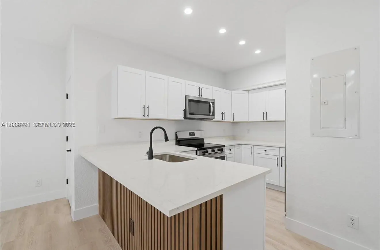 5703 NW 48th Avenue #48