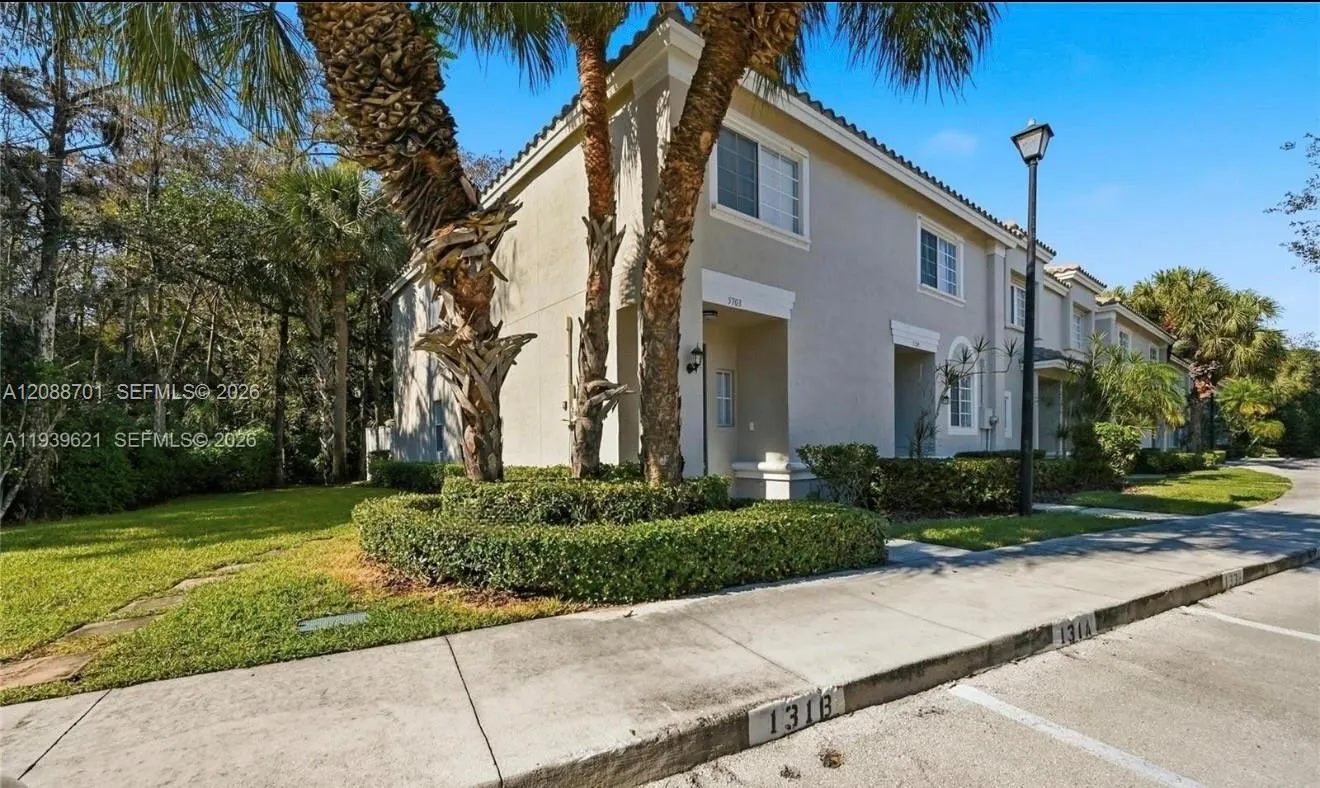 5703 NW 48th Avenue #48