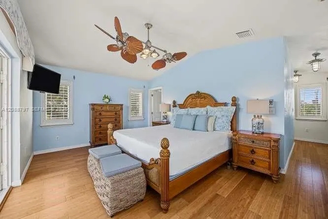 1217 Mockingbird Road