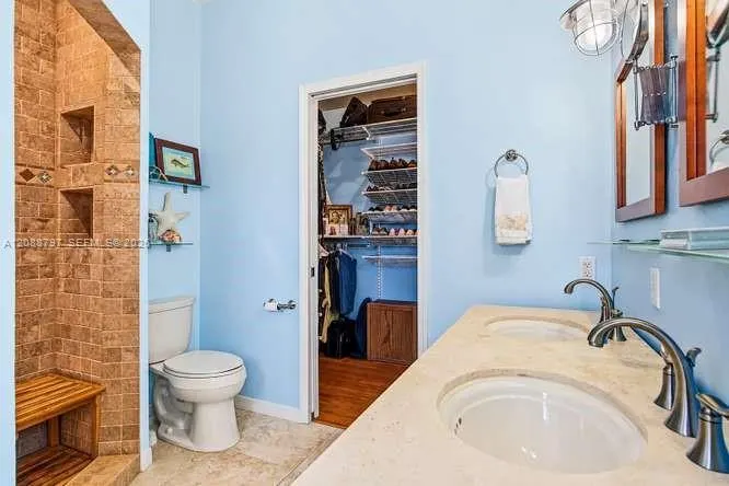 1217 Mockingbird Road