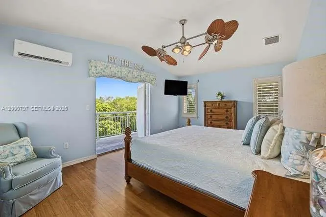 1217 Mockingbird Road
