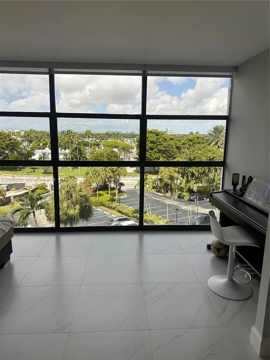 600 Parkview Drive #627