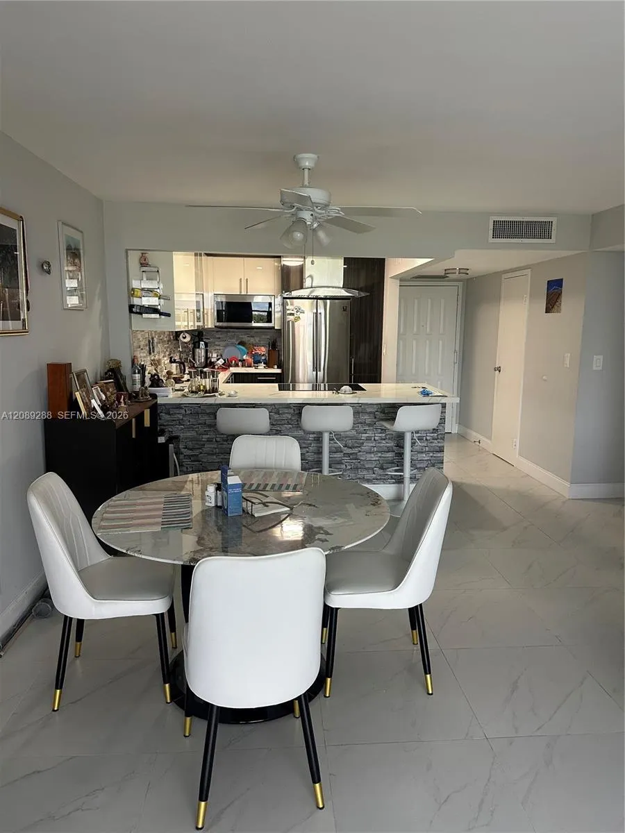 600 Parkview Drive #627