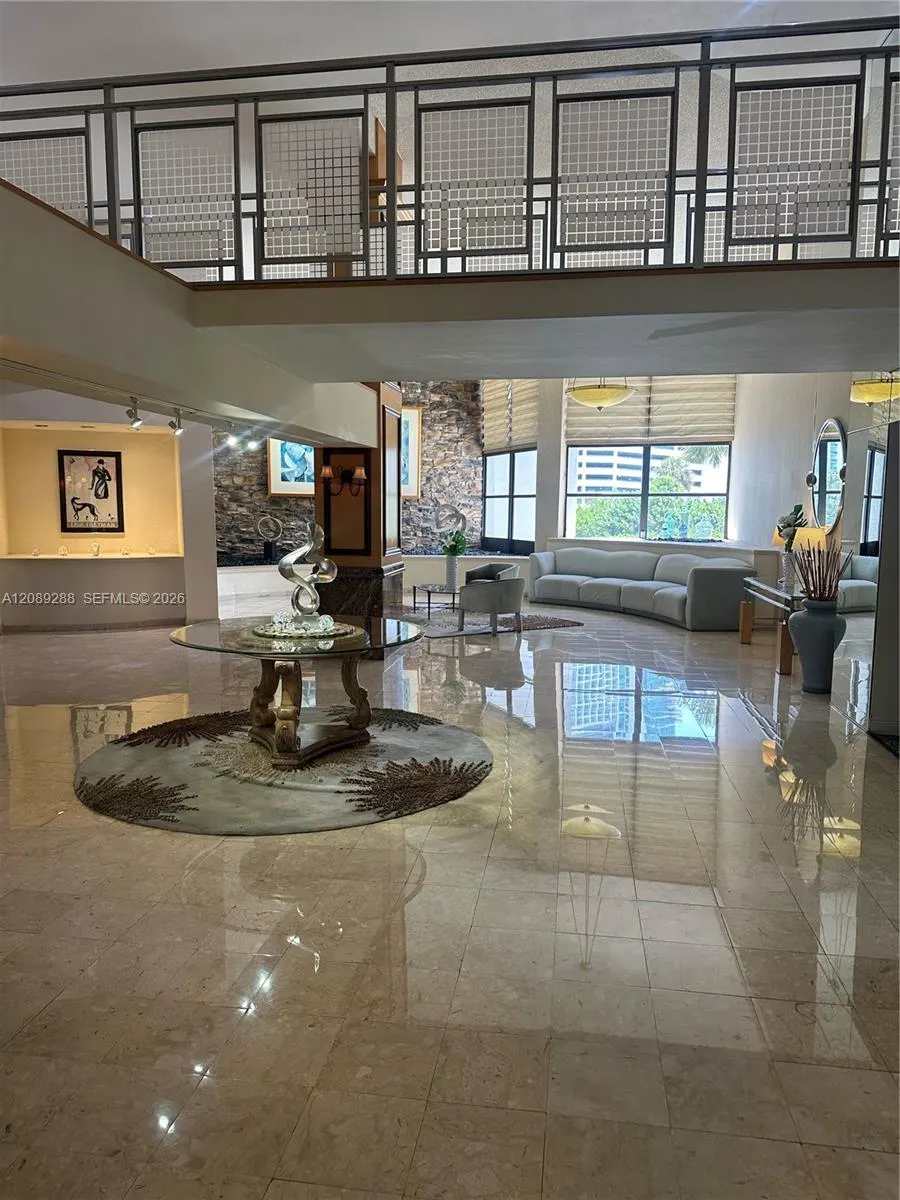 600 Parkview Drive #627