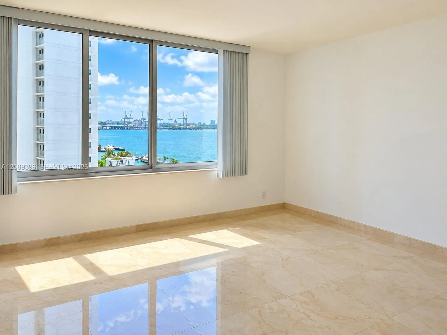1200 West Avenue #830