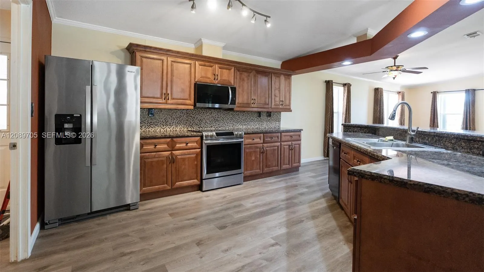 6515 Colonial Drive