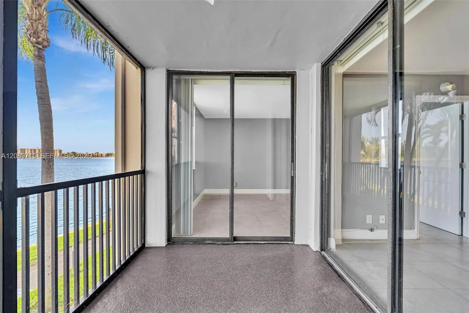 118 Lake Emerald Drive #207