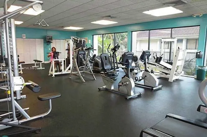 118 Lake Emerald Drive #207
