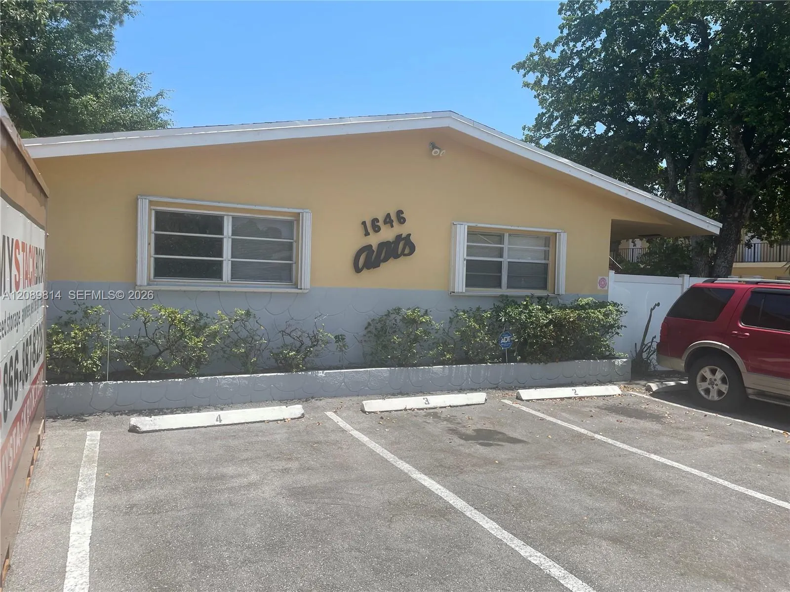 1646 N Dixie Highway #3