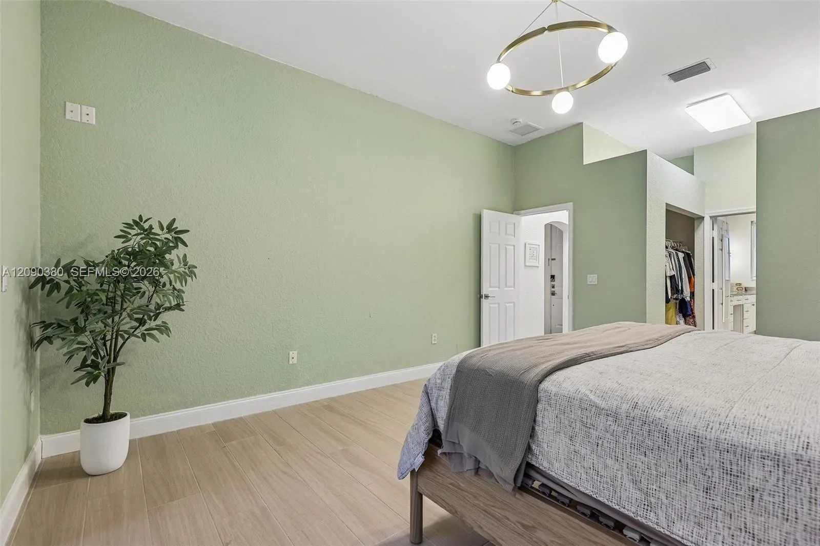 5212 NW 51st Street