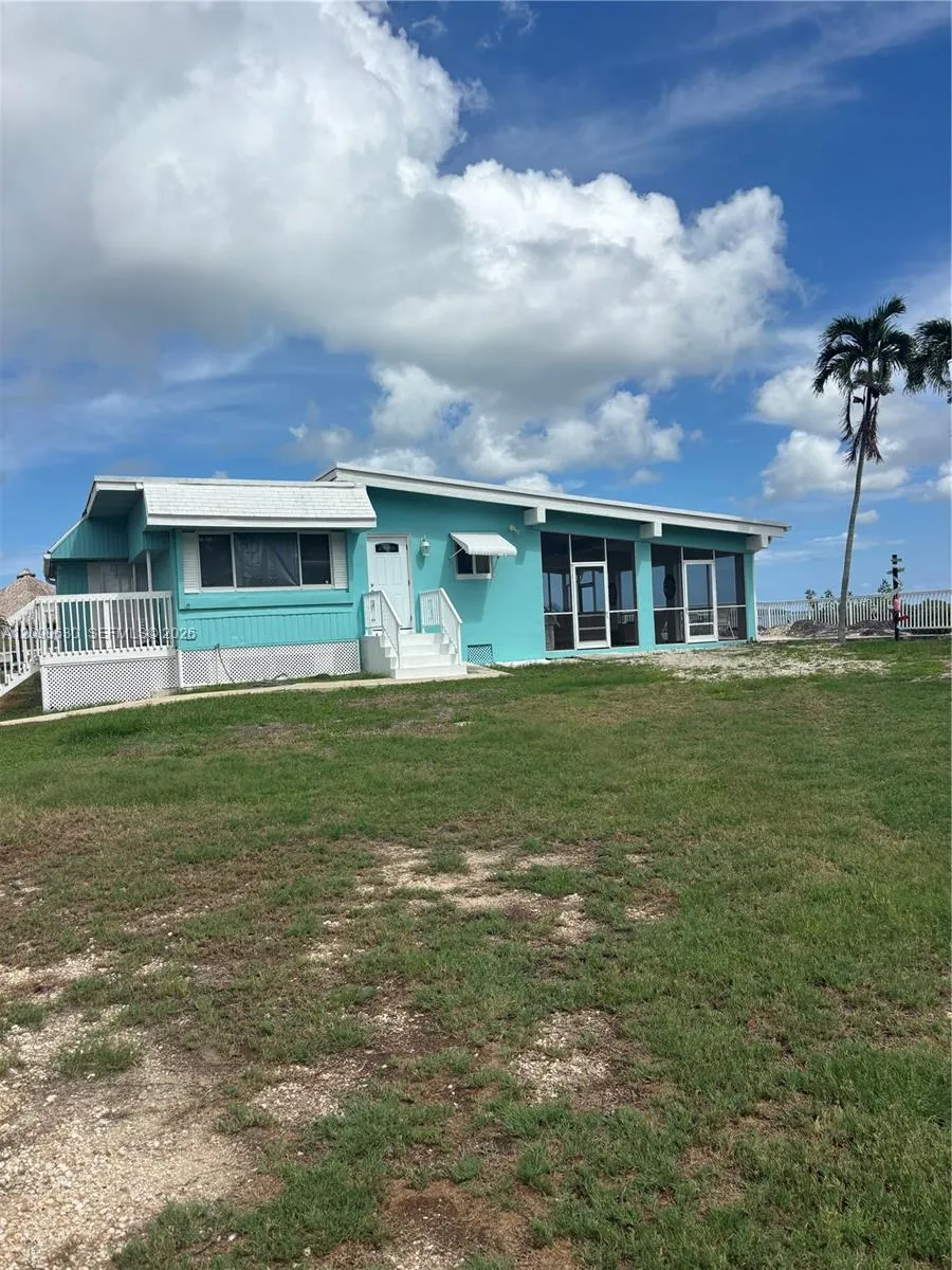 900 Morris Avenue #900