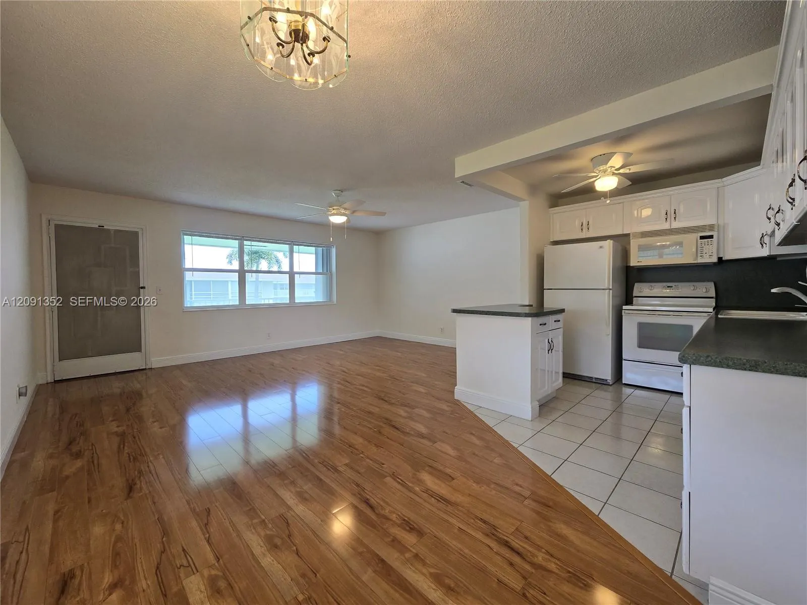 880 W Horizons W #205