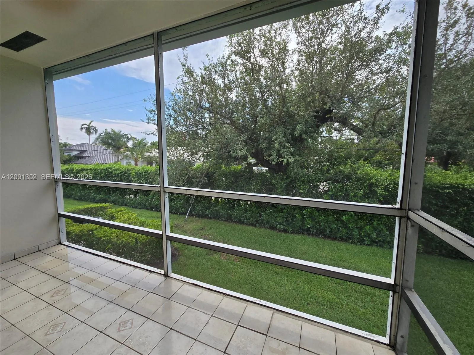 880 W Horizons W #205